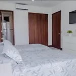 1M9-15 Beachfront Apartment With Pool